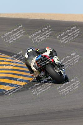 media/Nov-06-2022-SoCal Trackdays (Sun) [[208d2ccc26]]/Turn 10 Backside (1030am)/